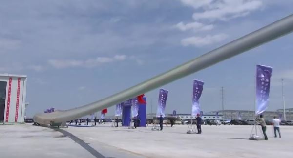 <br />
                                                Береговой «ветряк» с самым большим в мире диаметром лопастей сошел с конвейера в Китае                                            