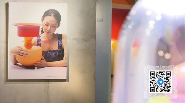 <br />
                                                Молодая художница по стеклу открыла персональную выставку в шанхайском музее                                            